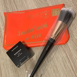3/$15 📫 Bare Minerals Blush, Shania Brush, & Bag